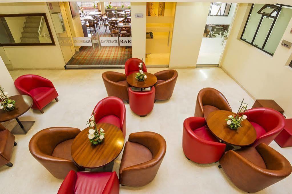 Hotel 51 Plaza Богота Екстериор снимка