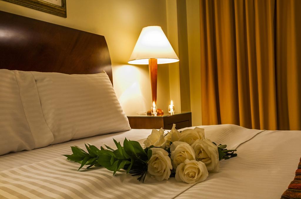 Hotel 51 Plaza Богота Екстериор снимка