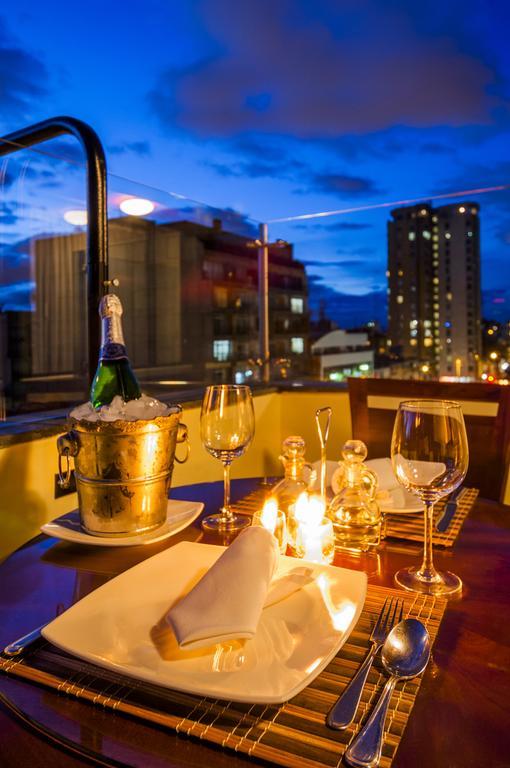 Hotel 51 Plaza Богота Екстериор снимка