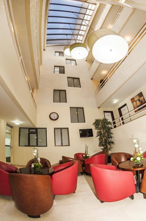 Hotel 51 Plaza Богота Екстериор снимка